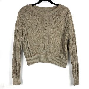 Chan Luu / Cropped Cable Knit Crew Neck Sweater